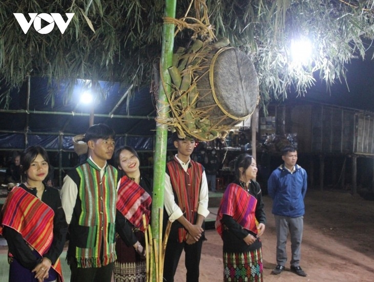 Drum-breaking Festival of the Ma Coong